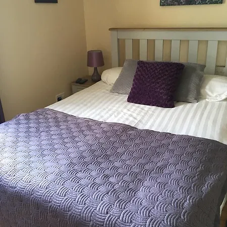 Shashas Gleanndobhar Bed & Breakfast *